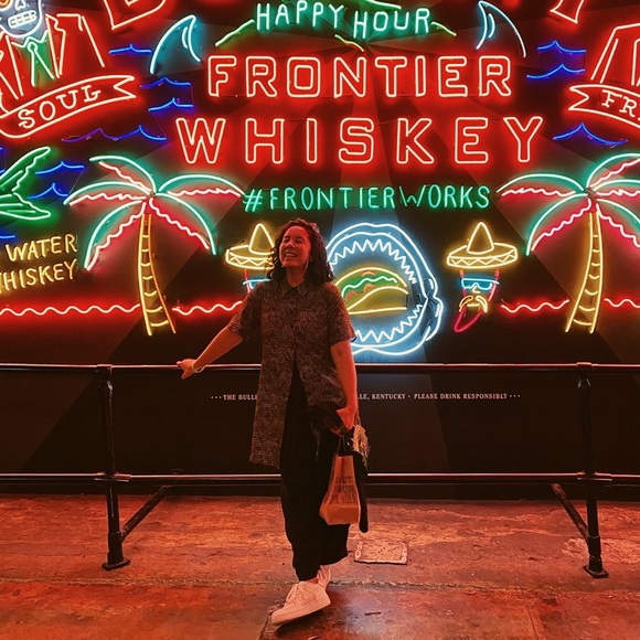 🌹MEET YOUR POSHER🌹 - Picture 3 of 4